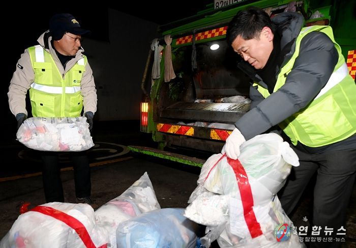 인천시 유정복 시장, 새해 첫 일정으로 거리환경정비 나서