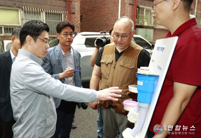 오병권 경기도 행정1부지사, 광명5동 침수 방지시설 설치 현장 방문