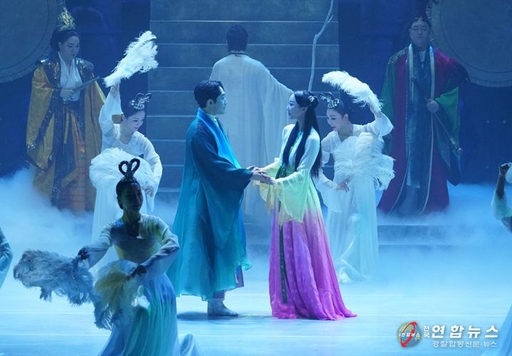 익산 브랜드 공연 '웨스트 & 이스트', 관람객 뜨거운 호평