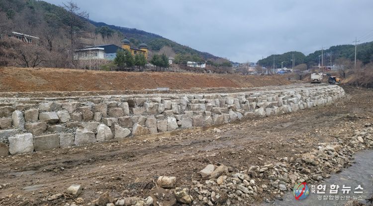 지방하천 정비사업 공사현장