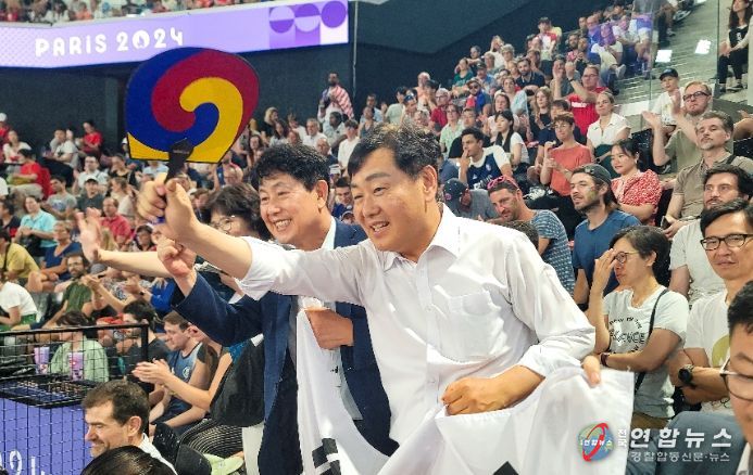 전북자치도, 글로벌 네트워크 강화 위한 외교활동 전개(남자복식 서승재 강민혁 선수 응원)