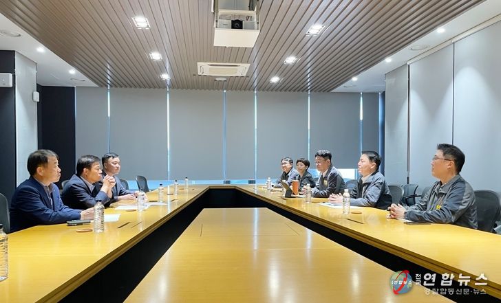 이학수 정읍시장, SK넥실리스 현장 방문…“기업 애로 해결 총력”