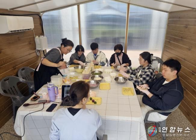 18일 펫빌리지 애견유치원에서 진행된 반려동물 문화교실 모습