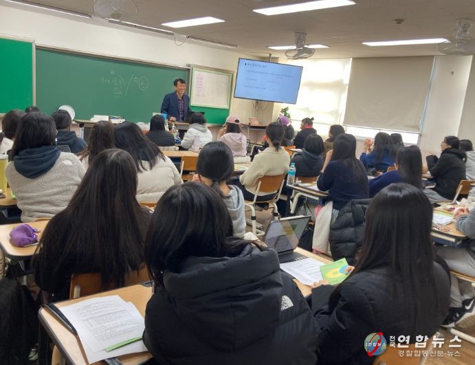 천안시는 18일 두정고등학교에서 인문계 고등학교 학생을 대상으로 청년안정교육을 실시했다.