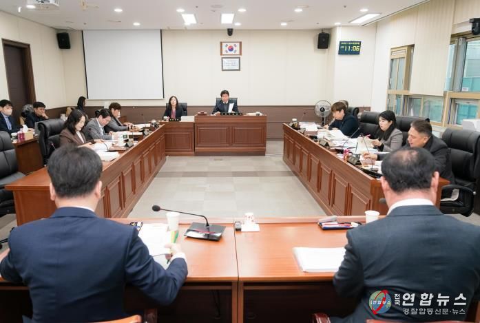 용인특례시의회 자치행정위원회, 행정사무감사 8일차-처인구·읍면동, 기흥구·동, 수지구·동 행정사무감사 실시