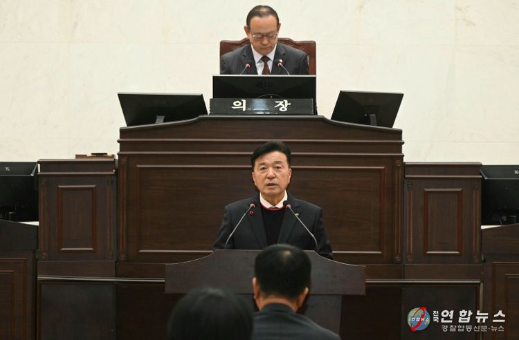 최재구 군수 시정연설 모습
