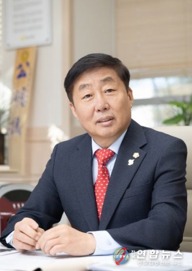 윤창철 양주시의회 의장