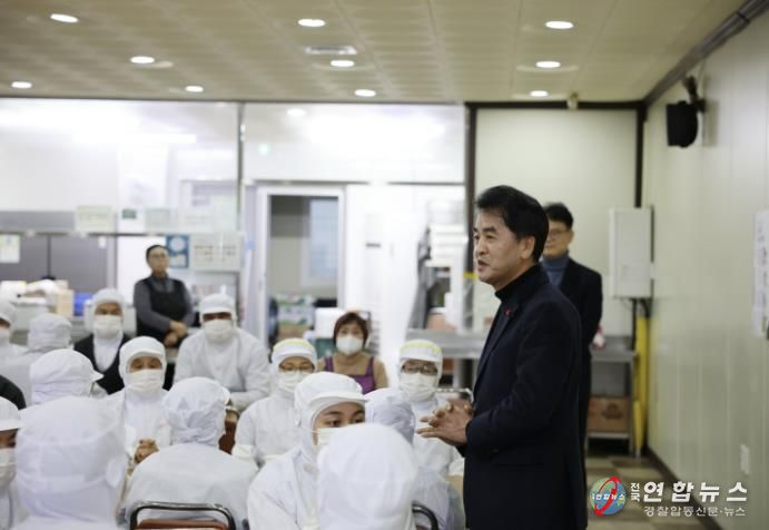 최재형 보은군수, 화재 피해 기업 현장 방문… “조속한 정상화 지원”