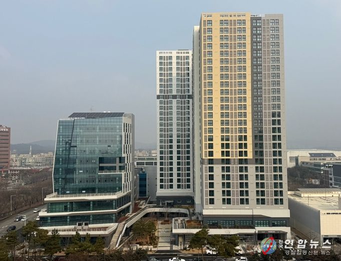 시흥시(정왕) 어울림센터 및 행복주택 전경사진(준공)