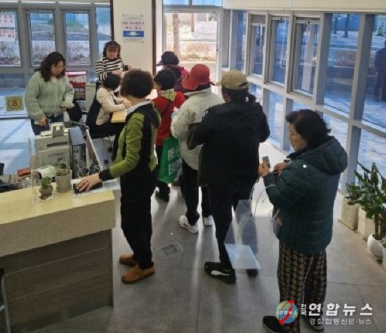 익산시, 시민과 함께한 나무 나누어주기 행사 성료